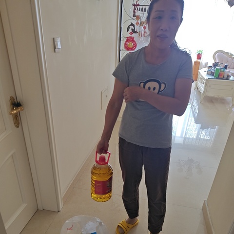 【东里街道珍集社区】珍集社区开展“浓浓中秋情 慰问暖人心”中秋节慰问活动