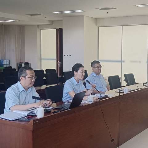 区分行召开半年度书记项目及个人养老金业务推进会