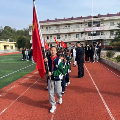 缅怀革命先烈 弘扬民族精神—夏畈小学 清明祭扫活动