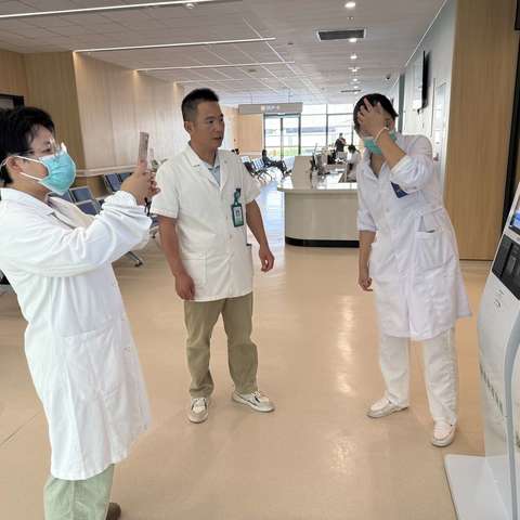 初心引路，温情满程：九支部攻坚行动点亮新大楼就医路