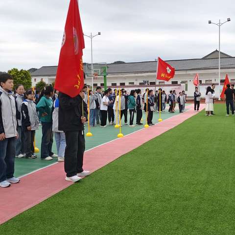 缅怀先烈，珍惜幸福——利安中学清明祭扫活动