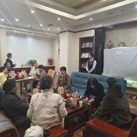 女神专属春日盛宴，共赴财富与美好之约