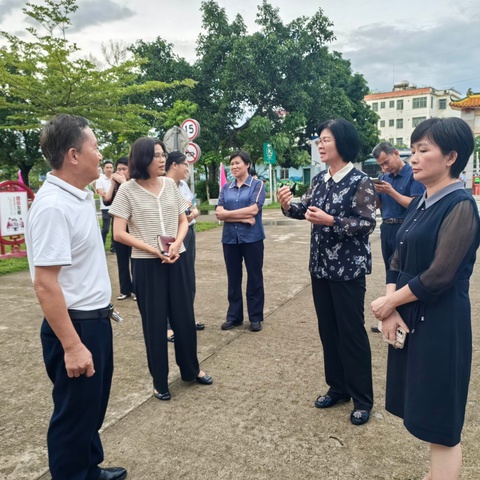 《人民代表进校园，倾心指导促发展》——省人大领导带队莅临白沙黎族自治县民族中学开展指导视察工作