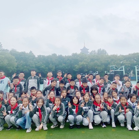 缤纷校园时光，镌刻成长华章———五（7）班2024-2025第一学期期末总结