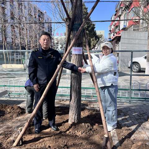 【“双争”有我.新时代邻里节】华岩东里社区开展“社区绿意浓，共建单位齐心植树”