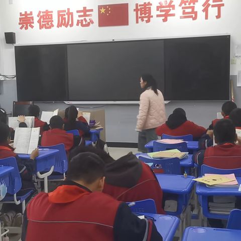 “成长的脚步”--三十八团学校六年级组四周工作记实