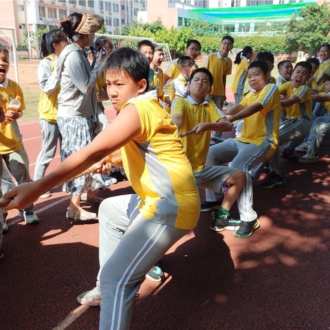 海口市五源河学校2023——2024学年度第二学期六年级拔河比赛活动