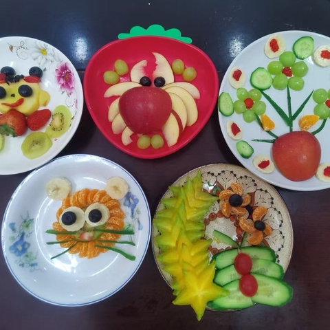 “果”然美丽 “拼我风采”--谭家塅小学举办庆祝“三八”国际劳动妇女节创意水果拼盘比赛