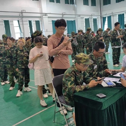 建行沈阳军区总院支行开展“金融护航开学季，讲好反诈第一课”活动