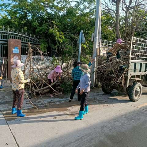 尧文村持续开展环境卫生整治工作