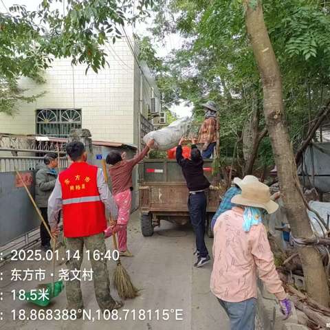 尧文村持续开展环境卫生整治工作