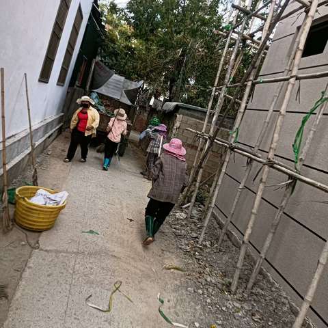 尧文村持续开展环境卫生整治工作