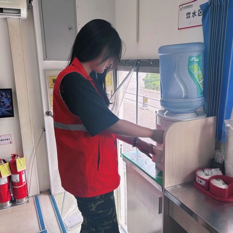 英教2202徐应楠 职业生涯人物访谈报告