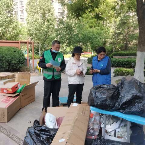 涵玉翠岭物业垃圾分类宣传讲解