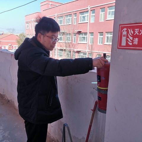 全面排查保安全 凝心聚力迎开学——范县杨集乡中学开展春季开学安全大检查