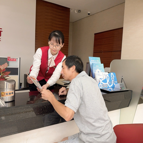 反假币宣传进城中村 守护百姓“钱袋子”