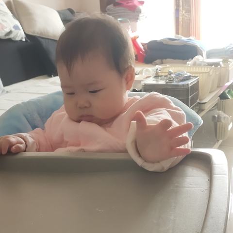 2025..3.19..我家天使宝贝的成长记，现在快8个月了