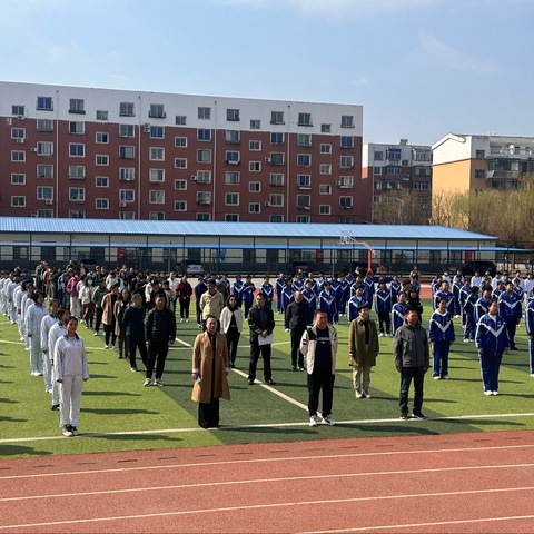 书香润校园，阅读伴成长——铁岭二中2025年读书月系列活动