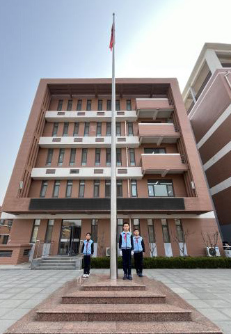 手植绿意，春满心田——奎文区宝通街小学植树节系列活动