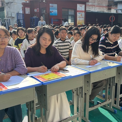 夏韵伴书香，分享见光芒——伊川县实验小学第三届“好书 我推荐”活动 ‍