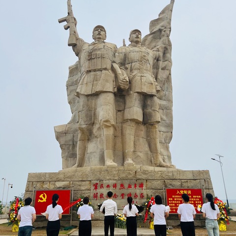 缅怀先烈 礼敬先贤——临高县澜江幼儿园党支部清明祭扫主题党日活动