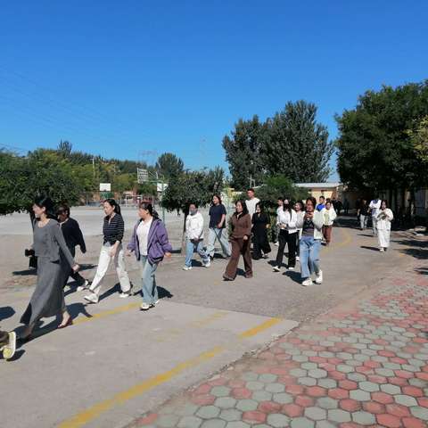 家校心相遇 共育新未来 礼明庄镇徐各庄中心小学 一年级家长会共话新生入学关键事