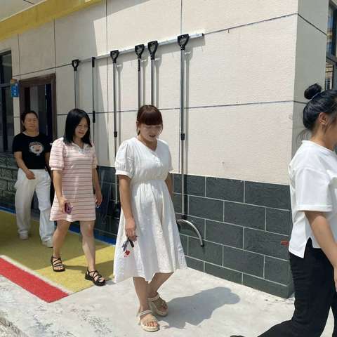 家园同频 共育花开 ——县河镇中心幼儿园新学期家长会