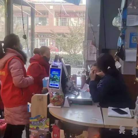 不惧严寒！砥砺前行！王舍人街道在这个寒冷的冬季不折不扣的落实“门前五包”工作。