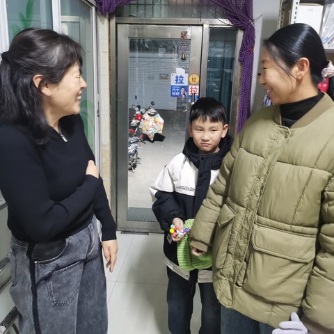 爱在家访中生长，暖在家访中浸润 ——扎兰屯市繁荣小学2024秋季家访活动纪实