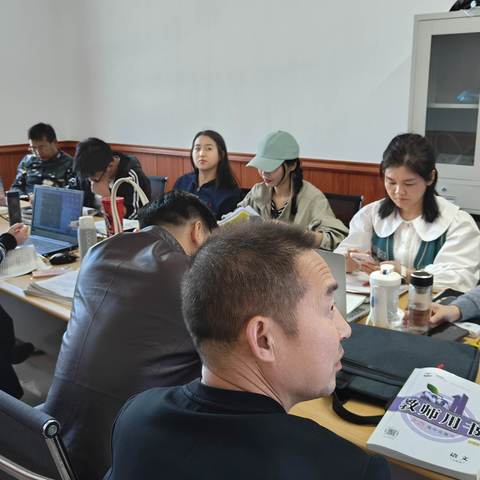 郴州市林邑中学高三语文教研——绘就华章，点亮火花