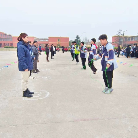 “绳”采飞扬，精彩绽放—柴里矿区学校七年级跳绳比赛圆满落幕