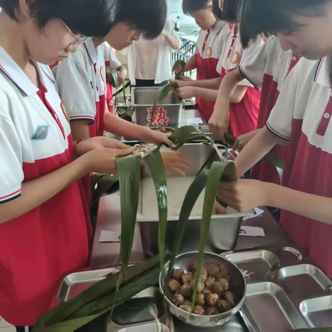 粽香传古韵 劳动育新人 —— 柏乡县槐阳中学开展迎端午劳动教育实践活动​