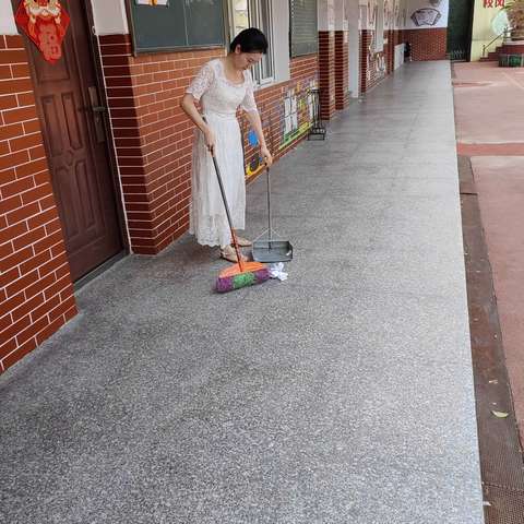 初心立德，匠心树人          上饶市第八小学优秀班主任风采展