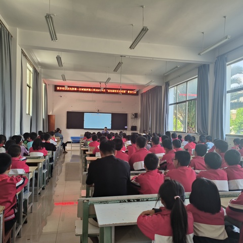 利剑护蕾  呵护成长——泸西县旧城镇树勋小学“法治副校长进校园”普法宣讲