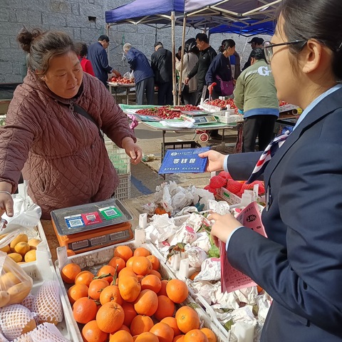 环翠支行积极开展兑换“零钱包”业务