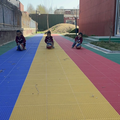 【全环境立德树人】伏城实验幼儿园小四班感统训练：滚动篮球