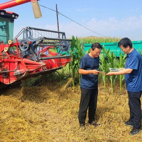 ---杭锦后旗农机服务中心开展“三夏”农机安全宣传教育活动