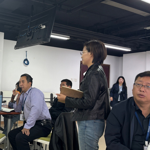 专家引领促成长  作文教学注新力