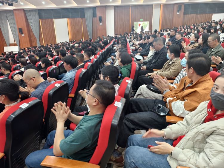 简篇-相约春天 携手同心 开启新程 共育成长—玉溪师范学院附属小学 2024-2025 学年家长学校开班了