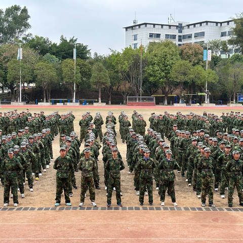 国防教育展英姿  和乐少年共奋进 ——记龙岗区南湾学校七、八年级社会实践活动