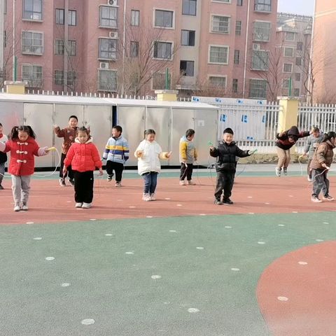 中扬中心幼儿园大二班星期二学习内容