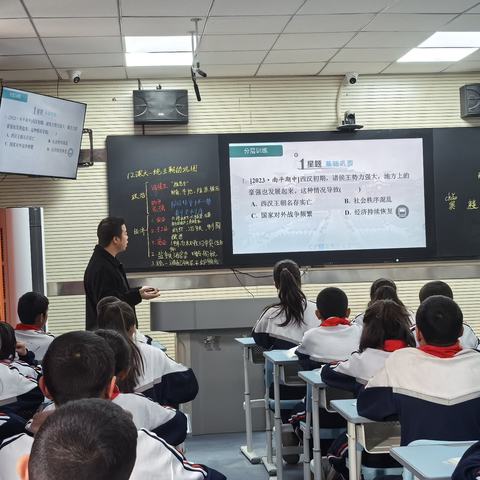 教泽流芳启新程，青春讲台绽芳华——“青蓝工程”之新教师亮相课