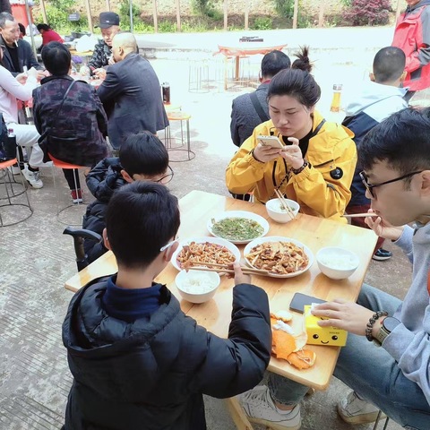 一路繁花，春到临济 临济镇万福村春宴等您来！