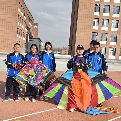 杭锦后旗晨丰中学首届风筝节风筝大赛暨传统文化进校园活动