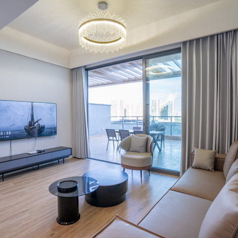 菲尔斯丨惠州双月湾卓越御山海｜22栋106｜5房7床｜麻将+烧烤+独立KTV房＋一线海景