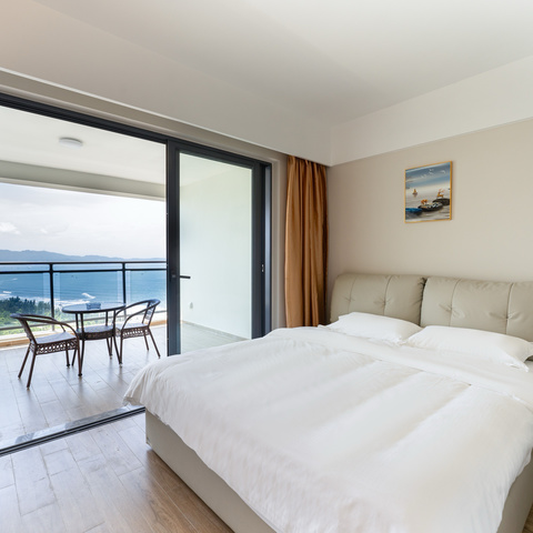 现代简约丨复式两房丨惠州双月湾卓越御山海｜2房2床(1.5m＋1.8m床)