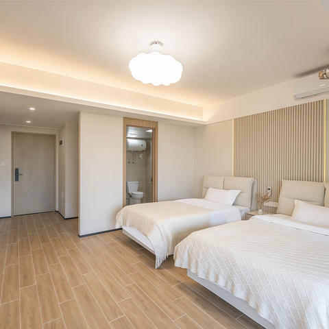 奶呼呼双床房丨1.2米＋1.2米床丨惠州双月湾卓越御山海