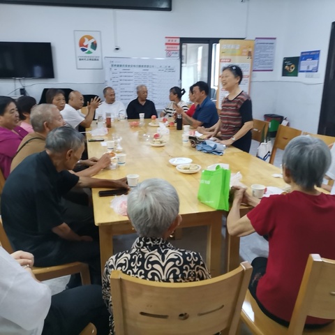 虎山街道示范型居家养老服务中心举办“缘聚中秋”老年人茶话会主题活动