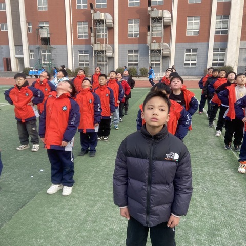 洛阳伊河学校低年级田径社团——李帅龙