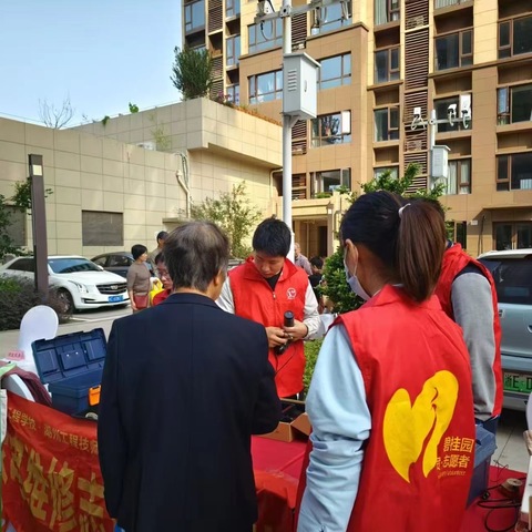 九九重阳节，党建暖人心——重阳节义诊理发党建活动